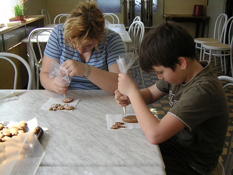 img00004.jpg
