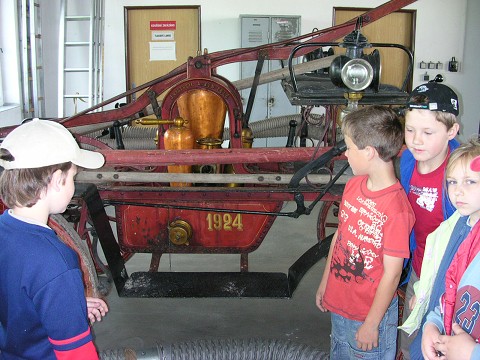 img00002.jpg
