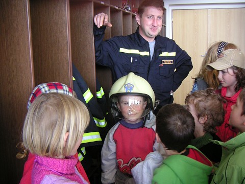 img00004.jpg