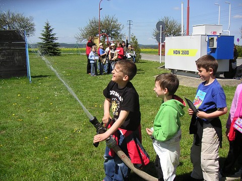 img00018.jpg