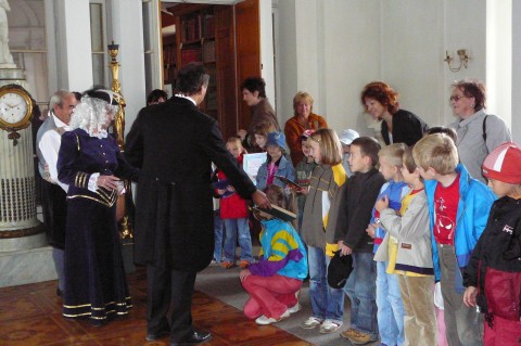 img00002.jpg
