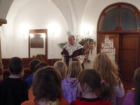 img00002.jpg