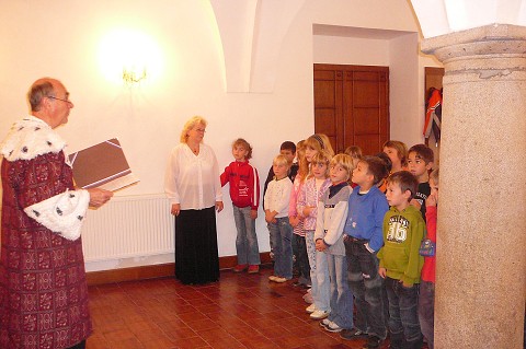 img00004.jpg