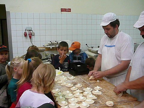 img00030.jpg