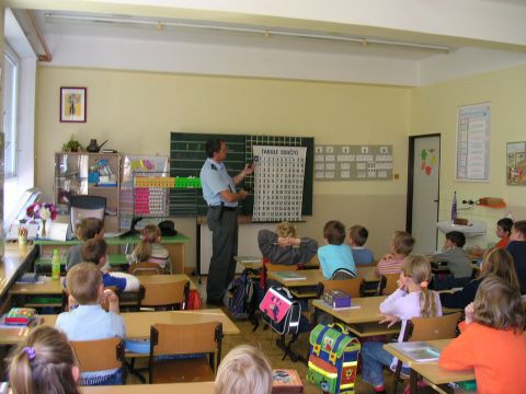 img00006.jpg