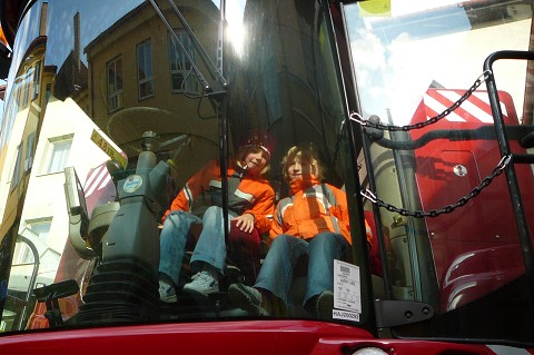 img00004.jpg